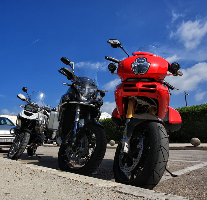 Nedjeljna skitnja gradom 28. travnja 2013. Foto: Roberto Lerga Nedjeljna skitnja gradom 28. travnja 2013. Foto: Roberto Lerga