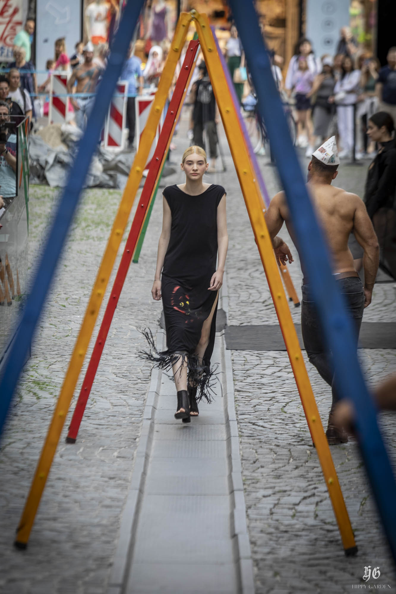 Ulična modna revija #INSPIREDBYART by Hippy Garden Ulična modna revija #INSPIREDBYART by Hippy Garden