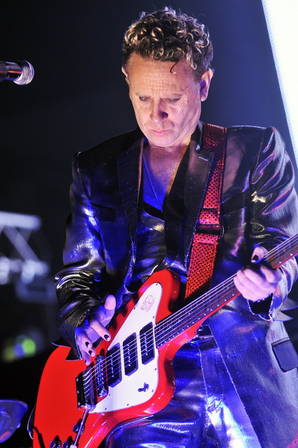 Zagreb, 140210.
Arena Zagreb, Laniste.
Koncert engleske rock skupine Depeche Mode.
Na slici: Martin Gore.
Foto: Boris Kovacev / CROPIX