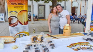 8. Međunarodni festival čipke u Pagu obilježila je modna revija i nastup klape Sol