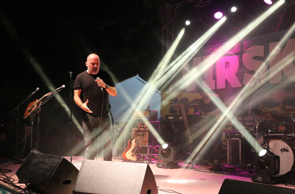 Tony Cetinski priredio spektakl za kraj Virskog ljeta