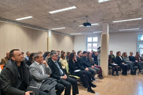 24975d54-19d5-427b-8b34-de59982cd8d1 24975d54-19d5-427b-8b34-de59982cd8d1