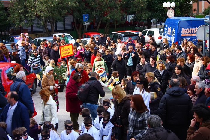 Karnevalić Radija 057, 8. veljače 2013. foto: Čedo Kaica Karnevalić Radija 057, 8. veljače 2013. foto: Čedo Kaica