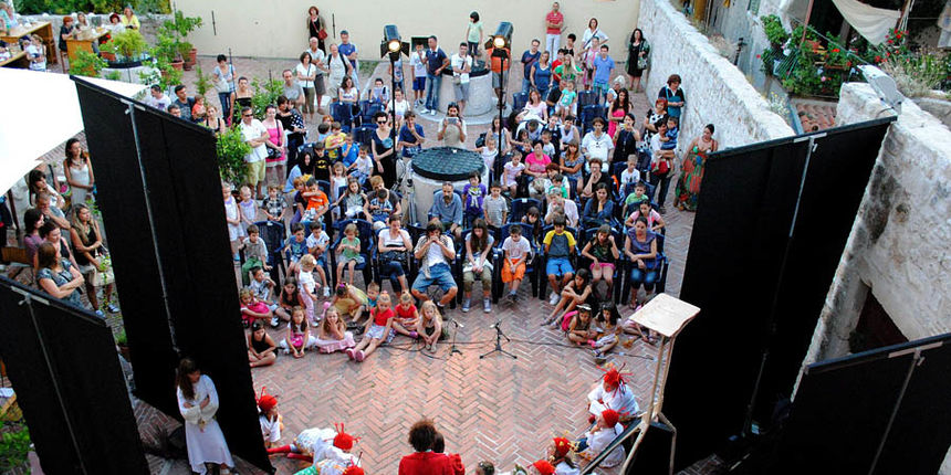 Polaznici dramsko lutkarske radionice Donatolina iz Kazališta lutaka Zadar gostovali su na ovogodišnjem Međunarodnom dječjem festivalu u Šibeniku sa predstavom “Šuma Striborova”, foto: Dino Bara Polaznici dramsko lutkarske radionice Donatolina iz Kazališta lutaka Zadar gostovali su na ovogodišnjem Međunarodnom dječjem festivalu u Šibeniku sa predstavom “Šuma Striborova”, foto: Dino Bara