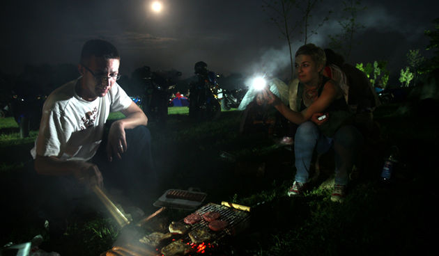 Slavonski Brod, 090509.
I druge veceri na Mega bikers susretima okupilo se oko 20 000 posjetitelja na plazi Poloj uz Savu. Zvjezde veceri bili su kultni britanski band Uriah Heep. Osim njih na susretima nastupili su Van Gogh, Opca opasnost, Hard time, tri