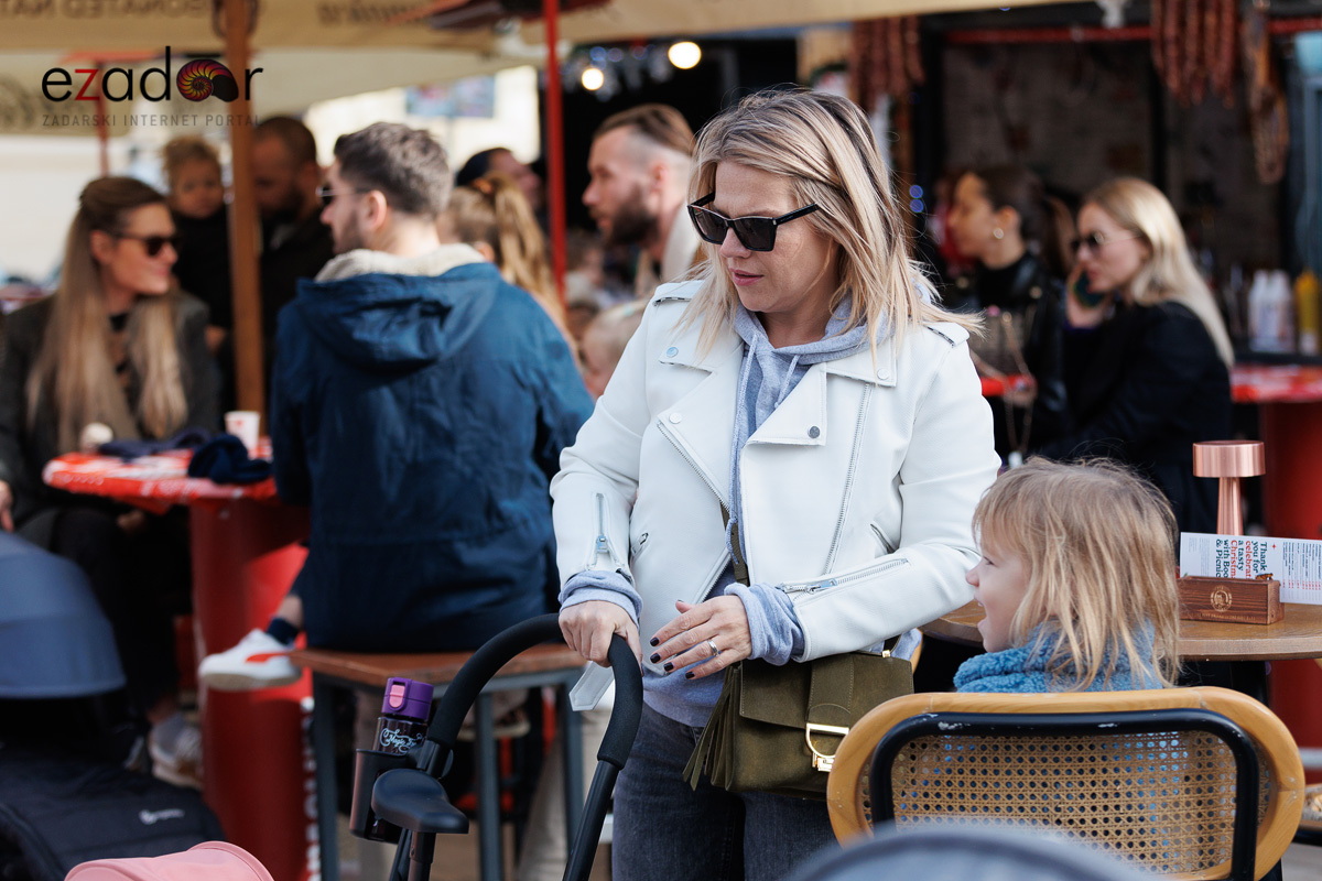 Đir po gradu, subotnja špica 25. studenog 2023. Đir po gradu, subotnja špica 25. studenog 2023.