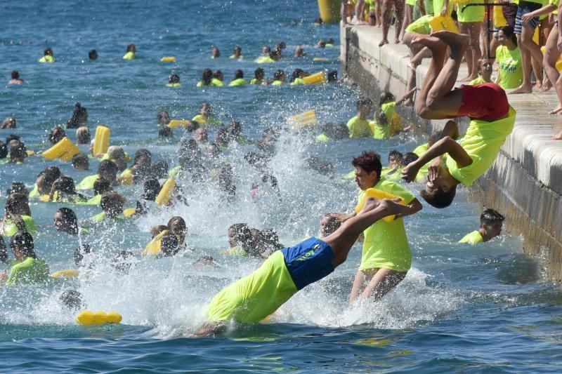 Jubilarni 10. dm Millennium Jump na zadarskoj rivi, Photo: Dino Stanin/PIXSELL Jubilarni 10. dm Millennium Jump na zadarskoj rivi, Photo: Dino Stanin/PIXSELL