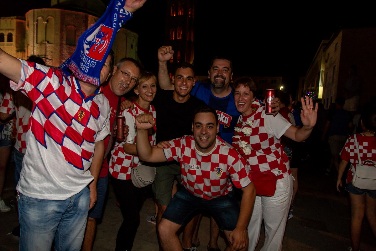 Veličanstven doček četvorice zadarskih Vatrenih od Gradskog mosta do Foruma