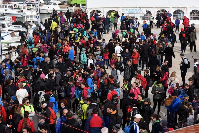 Škraping Tkon otok Pašman 2016. Foto: Dino Stanin/PIXSELL