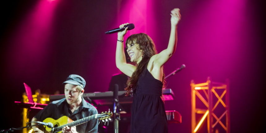 Zagreb, 030612.
Francuska pjevacica Zaz, pravog imena Isabelle Geffroy, kojoj je planetarnu slavu donio singl Je veux, odrzala je veceras koncert pred prepunom dvoranom Doma sportova.
Foto: Neja Markicevic / CROPIX Zagreb, 030612.
Francuska pjevacica Zaz, pravog imena Isabelle Geffroy, kojoj je planetarnu slavu donio singl Je veux, odrzala je veceras koncert pred prepunom dvoranom Doma sportova.
Foto: Neja Markicevic / CROPIX