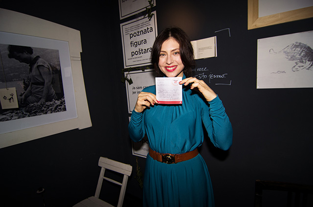 Više od 30.000 ljudi diljem Hrvatske sudjelovalo je 2015. godine u Julius Meinl Poetry projektu te pisanju stihova. A priliku da prvi svoju kavu u 2015. godini plaćaju stihovima imali su Milana Vlaović, Jelena Veljača, Judita Franković, Enes Vejzović, And