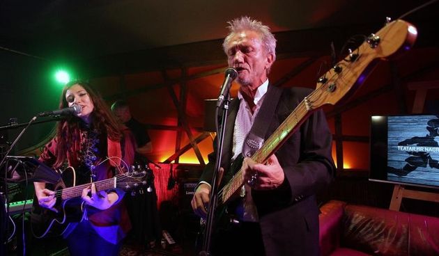 19.11.2015., Zagreb – U klubu Vinyl odrzana cetvrta dodjela Teatar.hr Nagrada Publike. Darko Rundek. Photo: Zarko Basic/PIXSELL