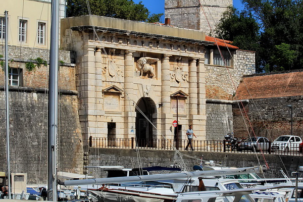 Skitnja gradom 30. kolovoza 2013. Foto: Roberto Lerga Skitnja gradom 30. kolovoza 2013. Foto: Roberto Lerga