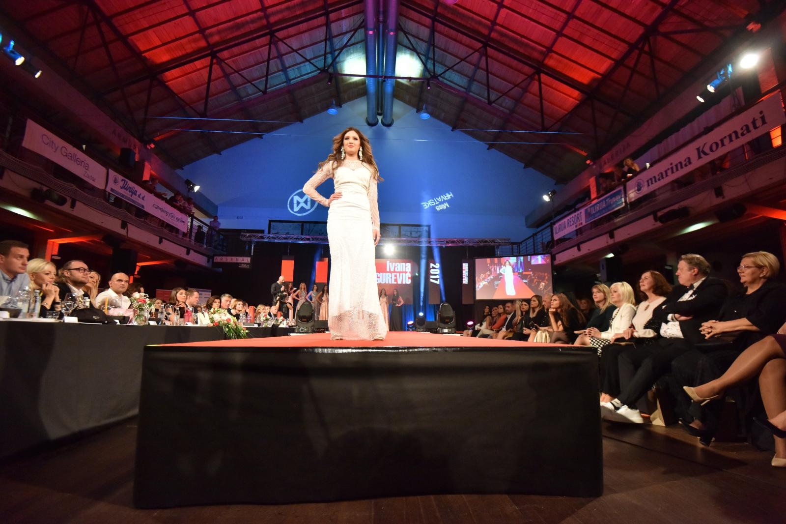 Zadar: Tea Mlinarić nova je Miss Hrvatske Zadar: Tea Mlinarić nova je Miss Hrvatske