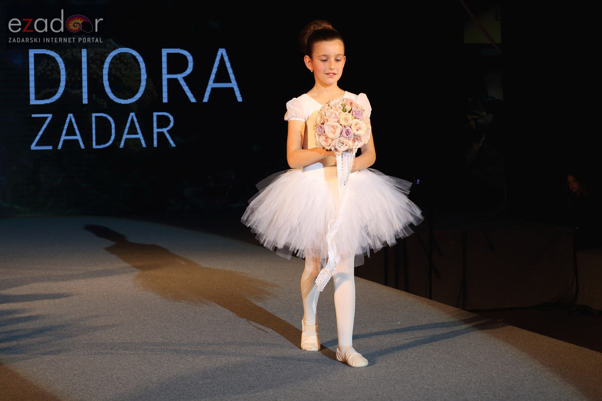 10. Festival vjenčanja: Modna revija vjenčanica i revija cvijeća 5. ožujka 2017.