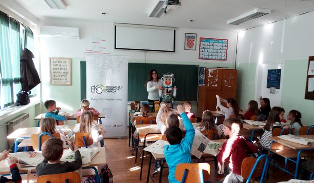 OŠ A. G Matoša, Novalja, učionica, razred