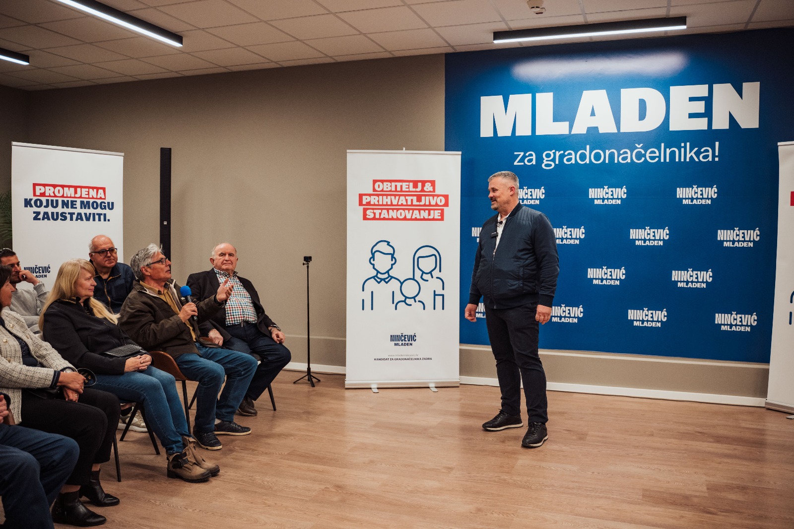 Nezavisni kandidat za gradonačelnika Zadra Mladen Ninčević na Dijalogu s građanima Nezavisni kandidat za gradonačelnika Zadra Mladen Ninčević na Dijalogu s građanima