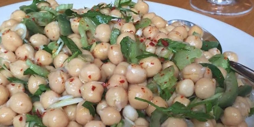 Zdrava i ukusna salata od slanutka Zdrava i ukusna salata od slanutka