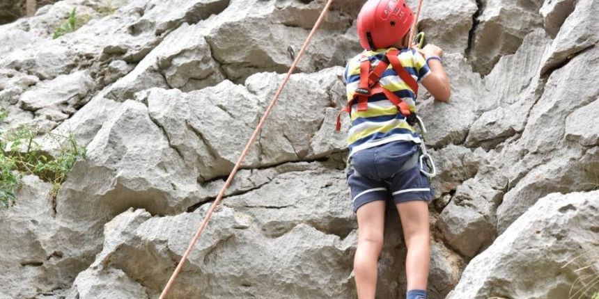 Kanjon Paklenice prepun je posjetitelja i penjača. Photo: Dino Stanin/PIXSELL Kanjon Paklenice prepun je posjetitelja i penjača. Photo: Dino Stanin/PIXSELL