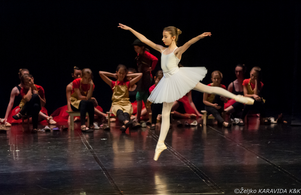 HNK Zadar: Godišnja produkcija Plesnog odjela Glazbene škole B. Bersa, foto: Željko Karavida HNK Zadar: Godišnja produkcija Plesnog odjela Glazbene škole B. Bersa, foto: Željko Karavida
