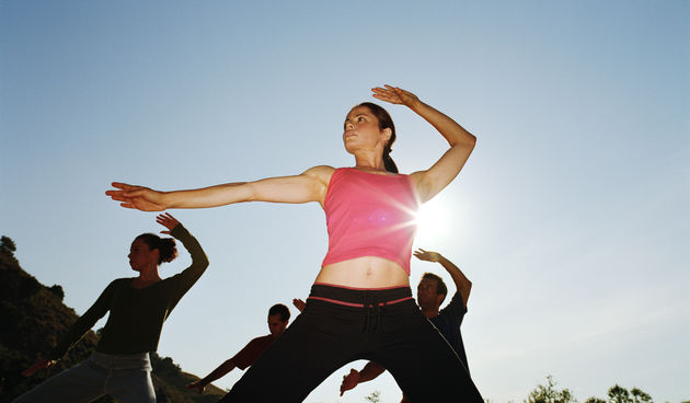 2. Tai Chi – kineska borilačka vještina Tai Chi Chuan spoj je blagog pokreta i unutarnjeg mira, kojima je cilj pokretanje životne energije “Chi” (Hina)