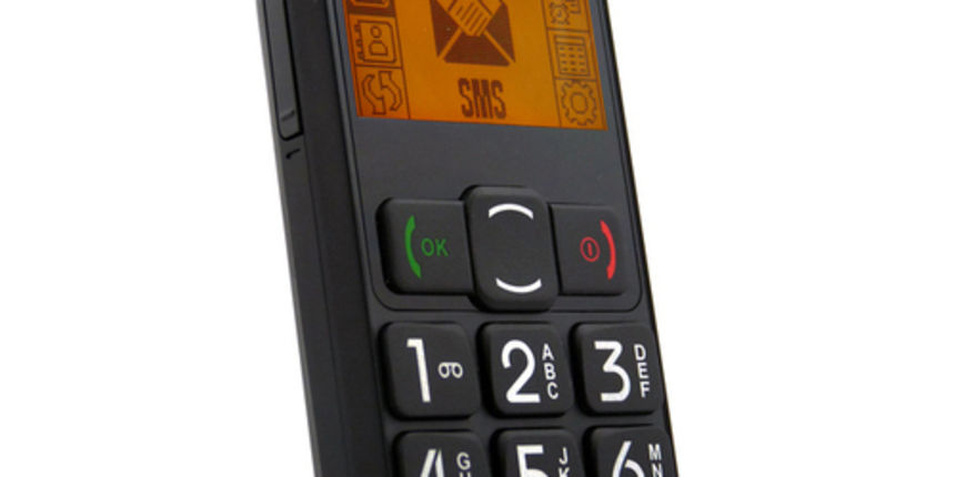 MaxCom MM430BB – mobitel za starije osobe dostupan u HR, foto: okazje.info.pl MaxCom MM430BB – mobitel za starije osobe dostupan u HR, foto: okazje.info.pl