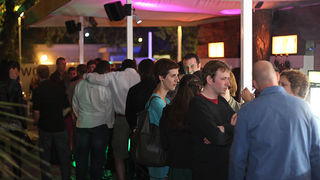 Image 953319 (auto) Image 953319 (auto)