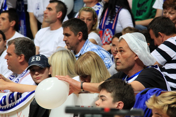 Finale doigravanja, 2. utakmica: KK Zadar – KK Cibona 76-92