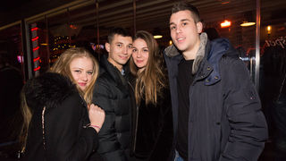 Doček 2017: Najluđa noć na zadarskom Poluotoku privukla više tisuća Zadrana i gostiju Doček 2017: Najluđa noć na zadarskom Poluotoku privukla više tisuća Zadrana i gostiju