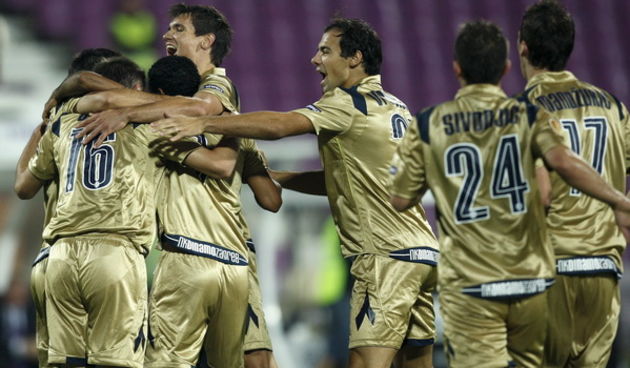 Temisvar, Rumunjska, 011009. Stadion Dan Paltinisanu. Europska liga, 2. kolo, nogometna utakmica Temisvar – Dinamo. Na fotografiji: slavlje Dinama. Foto: Ronald Gorsic / CROPIX