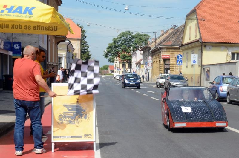 Sisak: Utrka solarnih automobila hrvatskih stukovnih škola