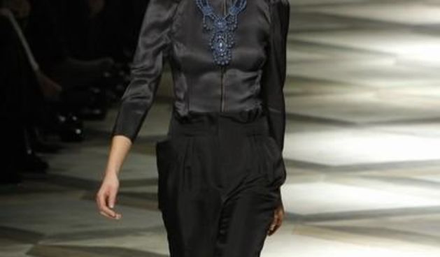 Hlače i cipele – gležnjače (24sata.hr)