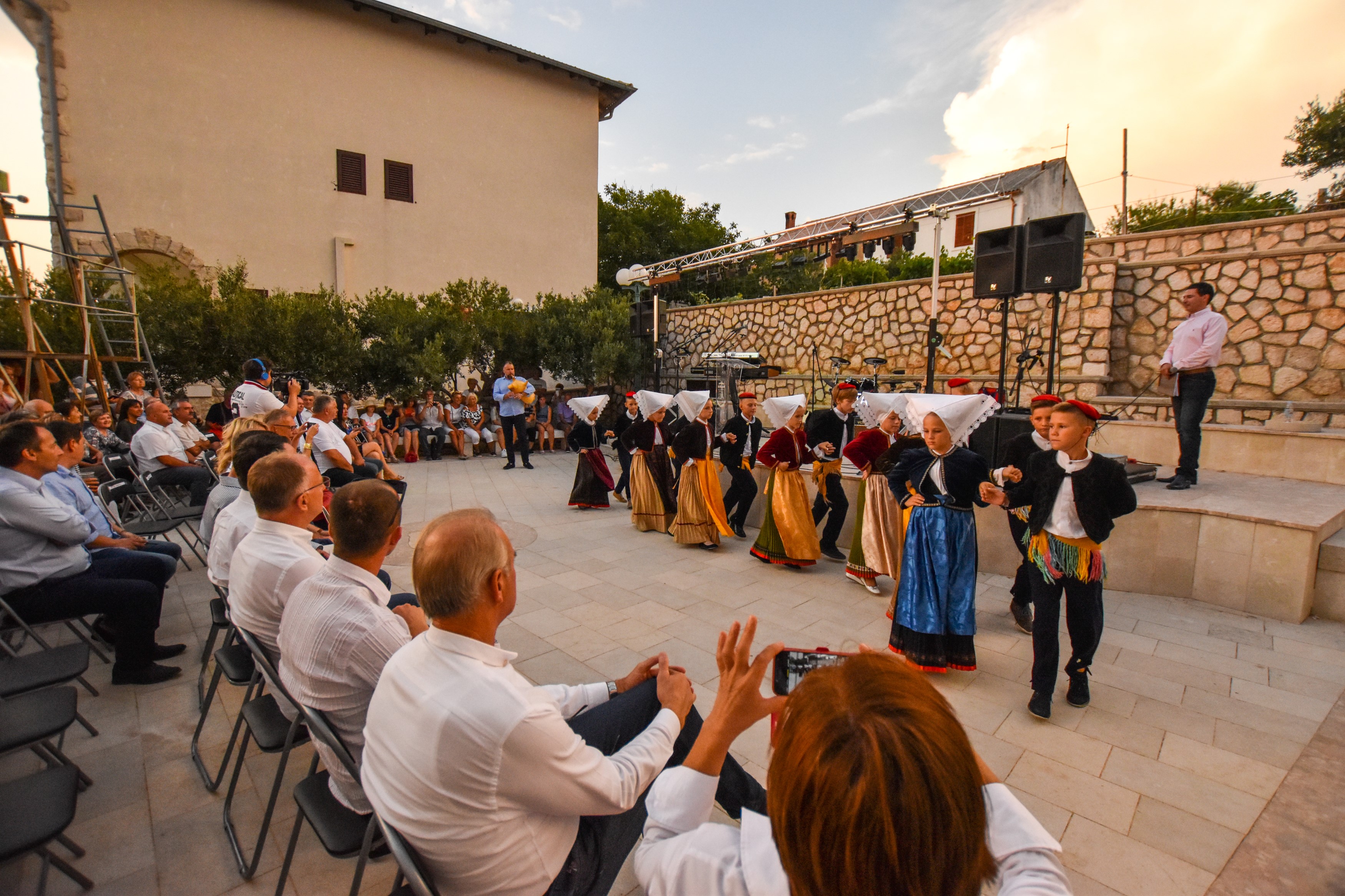 Kolan: Fešta od sira