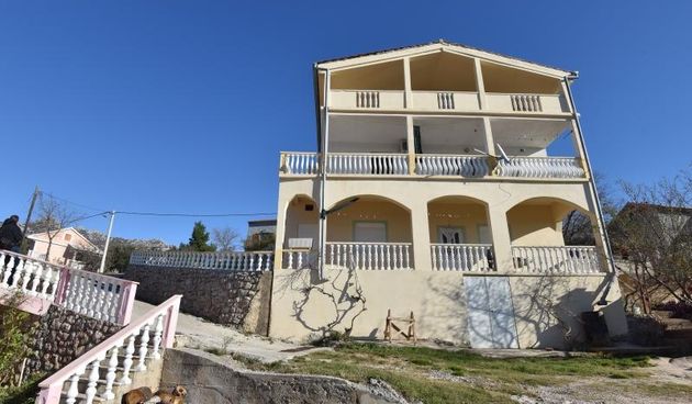 Modrič. Kuća u kojoj je ubijena mlada djevojka. Foto: Dino Stanin/PIXSELL