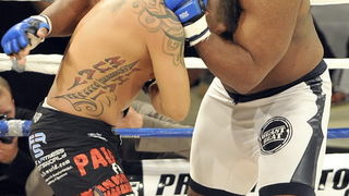 Split, 270310.
Veceras se u Spaladium Areni odrzava spektakl “Obracun u ringu 10” povodom 15-te obljetnice boksackog kluba Pit Bull. Borci ce nastupiti u 17 atraktivnih K1 i MMA ( ultimate fight) borbama.
Na fotografiji: Bob Sapp i Sascha Weinpolter.
Foto