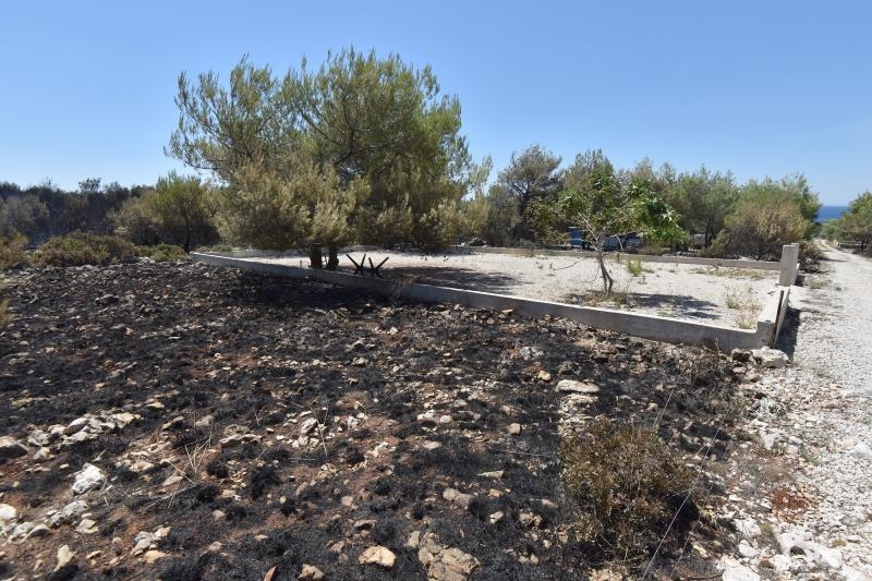 Vir: Požar u Lozicama u potpunosti ugašen Vir: Požar u Lozicama u potpunosti ugašen