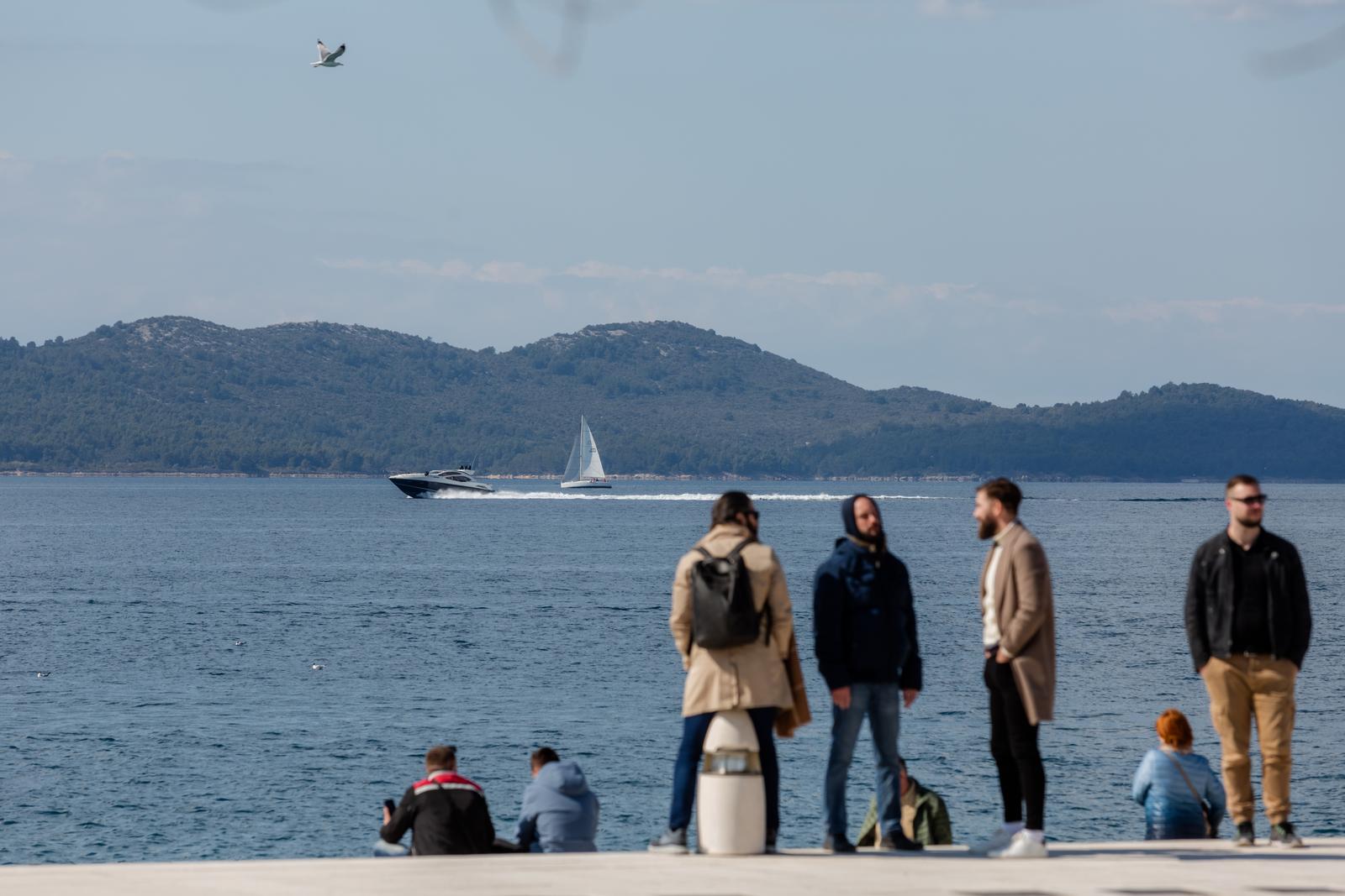 Sunčana nedjelja na zadarskim ulicama