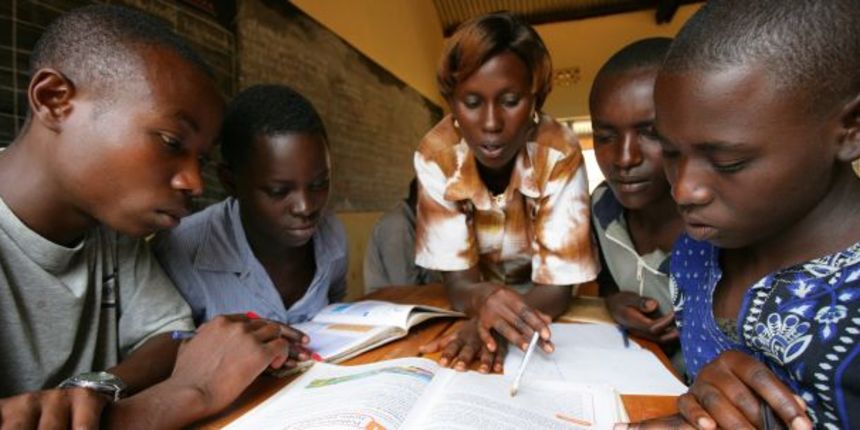 Škole za Afriku, foto:UNICEF/ HQ07-1393/Giacomo Pirozzi Škole za Afriku, foto:UNICEF/ HQ07-1393/Giacomo Pirozzi