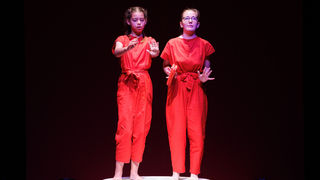 Igrajmo se: Zabranjeno mlađima od 15 strana A