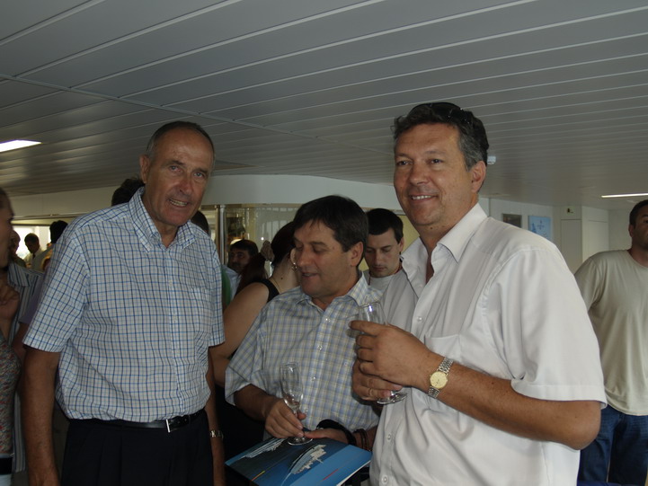 OLYMPUS DIGITAL CAMERA OLYMPUS DIGITAL CAMERA