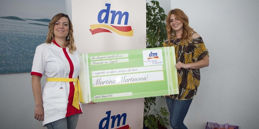 Studentica dizajnirala novu radnu odjeću za djelatnike dm-a Studentica dizajnirala novu radnu odjeću za djelatnike dm-a