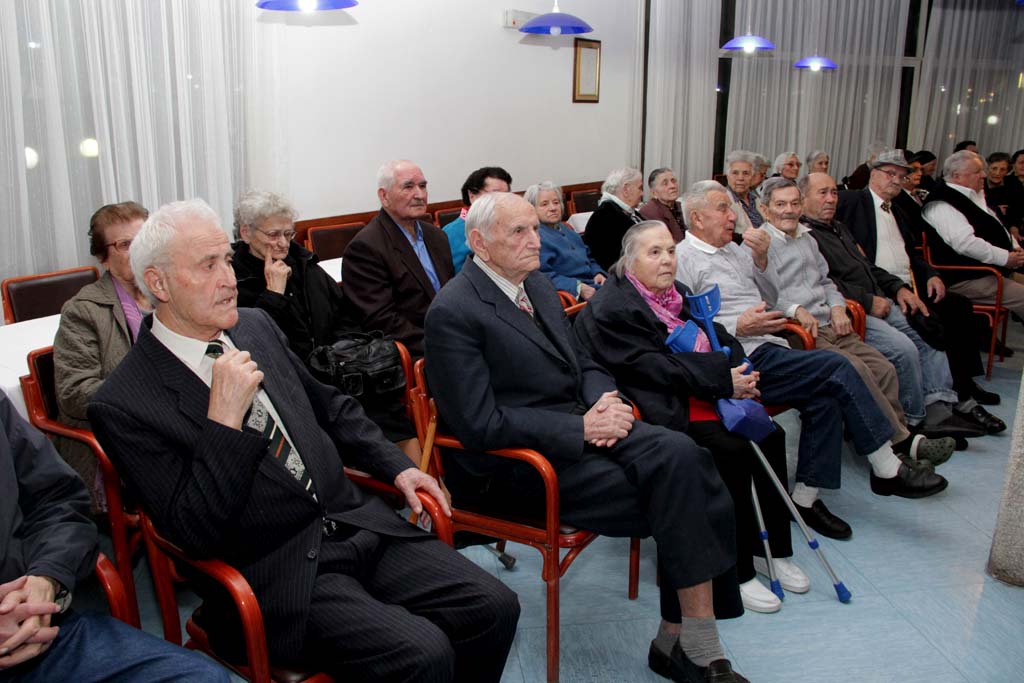 Valentinovo u Domu za stare i nemoćne, foto-I. PERINCIC