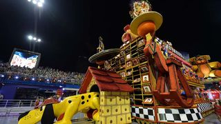 Tradicionalni karneval u Brazilu, foto: NELSON ALMEDIA Tradicionalni karneval u Brazilu, foto: NELSON ALMEDIA