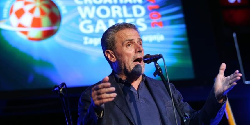 Gradonacelnik Milan Bandic prisustvovao je zatvaranju Hrvatskih svjetskih igara Gradonacelnik Milan Bandic prisustvovao je zatvaranju Hrvatskih svjetskih igara