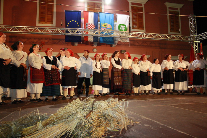 Biograd: Sjecanje na Hirosimu 6. kolovoza 2010. Biograd: Sjecanje na Hirosimu 6. kolovoza 2010.