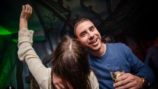 Subotnji party u Svarog baru