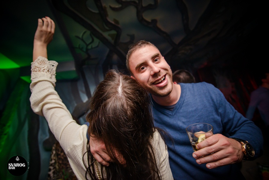 Subotnji party u Svarog baru