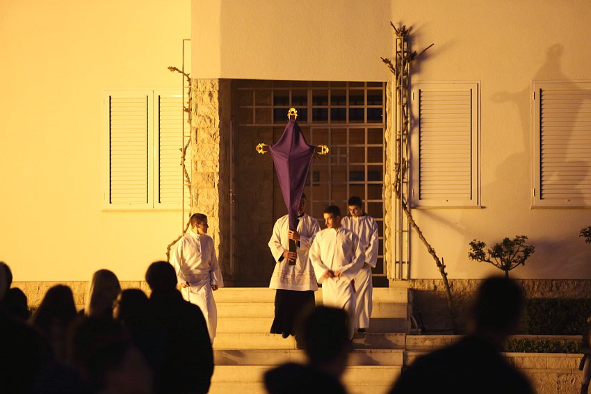 Bibinje: Održana tradicionalna procesija Velikog Petka. Foto: Leo Banić