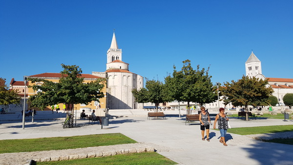 Sasvim osoban doživljaj – 10. dm Millennium Jump sa zadarske rive. Foto: Mladen Malik Barba Sasvim osoban doživljaj – 10. dm Millennium Jump sa zadarske rive. Foto: Mladen Malik Barba