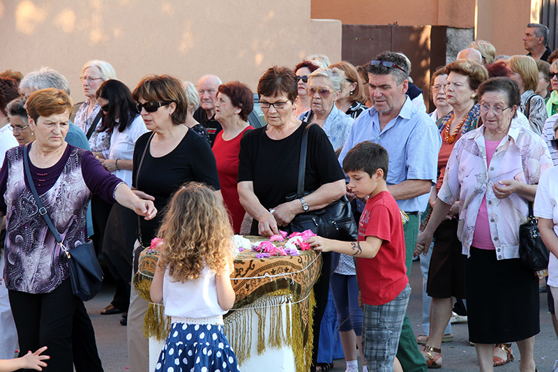 Arbanasi: Procesija povodom blagdana Tijelova 19. lipnja 2014.  foto: Bernard Kotlar